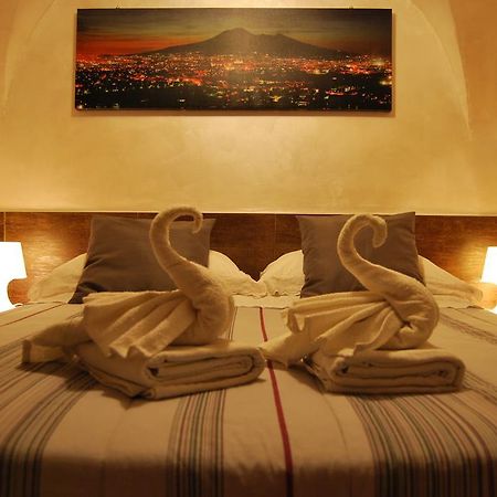 Holiday Home Grandelli Napoli Bagian luar foto