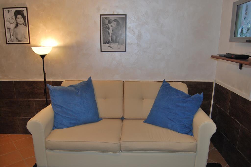 Holiday Home Grandelli Napoli Bagian luar foto